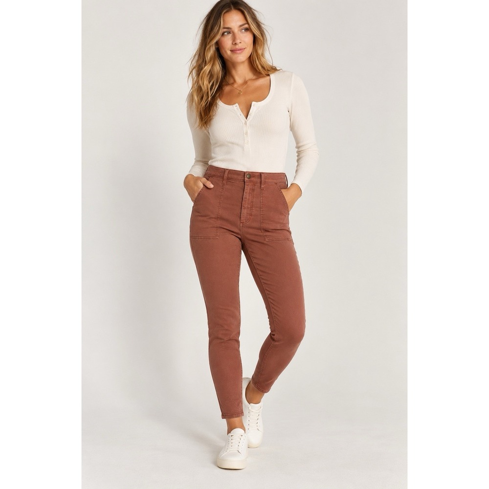 Abercrombie & Fitch Ultra High Rise Super Skinny Ankle Pants 28 6R Rust Brown